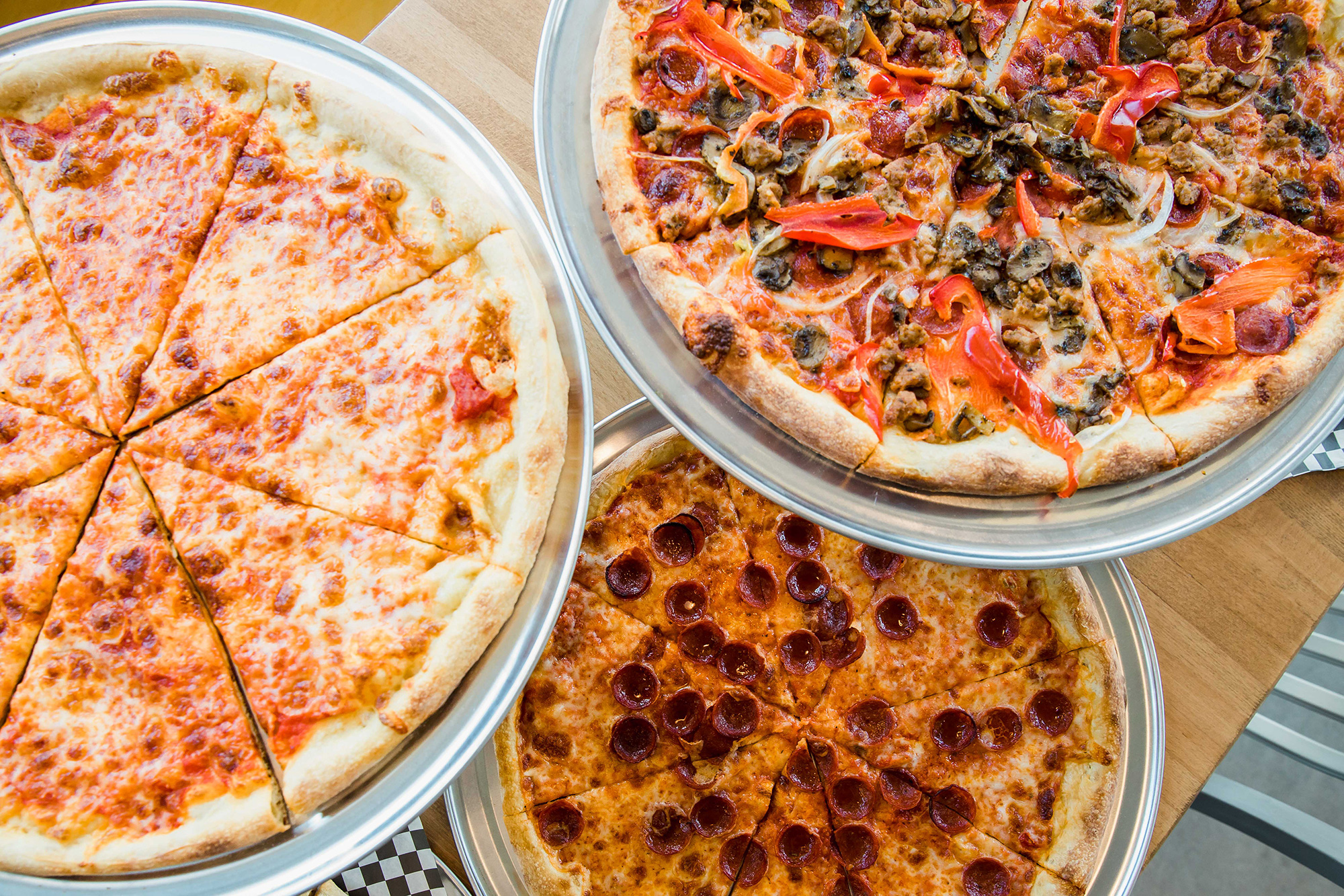 First Look New Yorkstyle pizza and more at Junior’s open